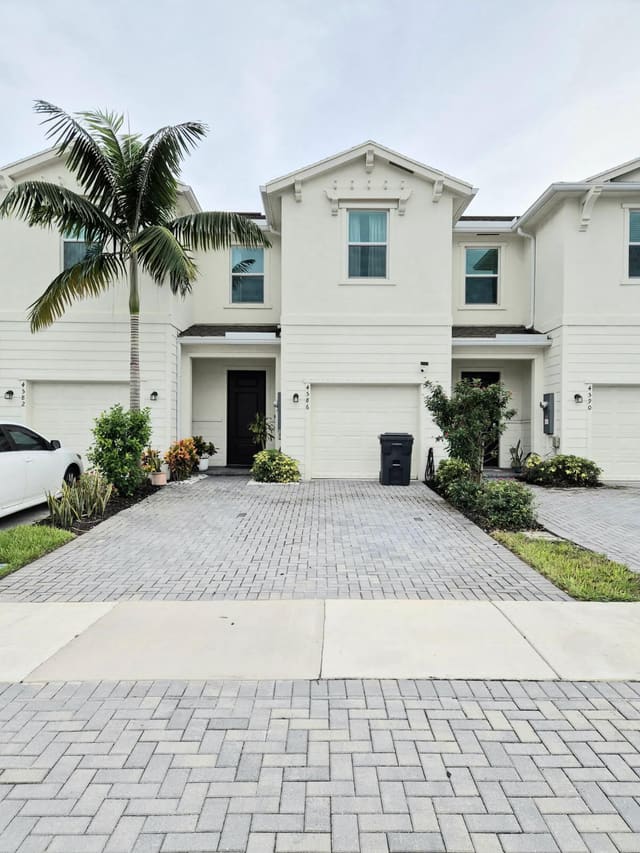 4586 MEYERSON Place, Lake Worth, FL 33463