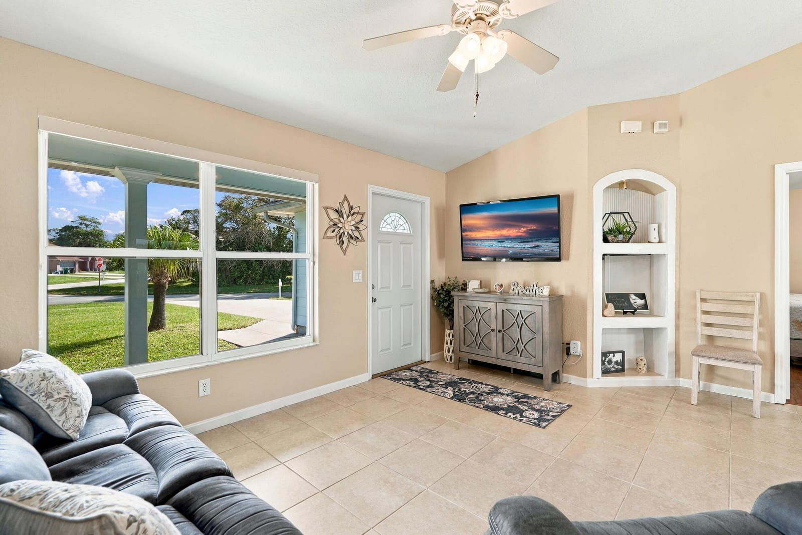 590 NW HAVEN Street, Port St. Lucie, FL 34983 photo 3