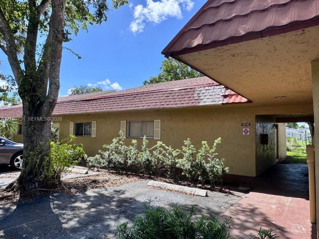 La Placida Section 2 Cond, Coral Springs, FL home for sale at 10742 La Placida Drive 8-B1