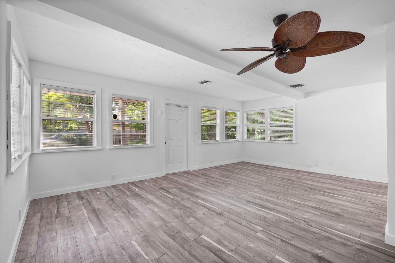 315 SW 9TH Avenue — photo 5
