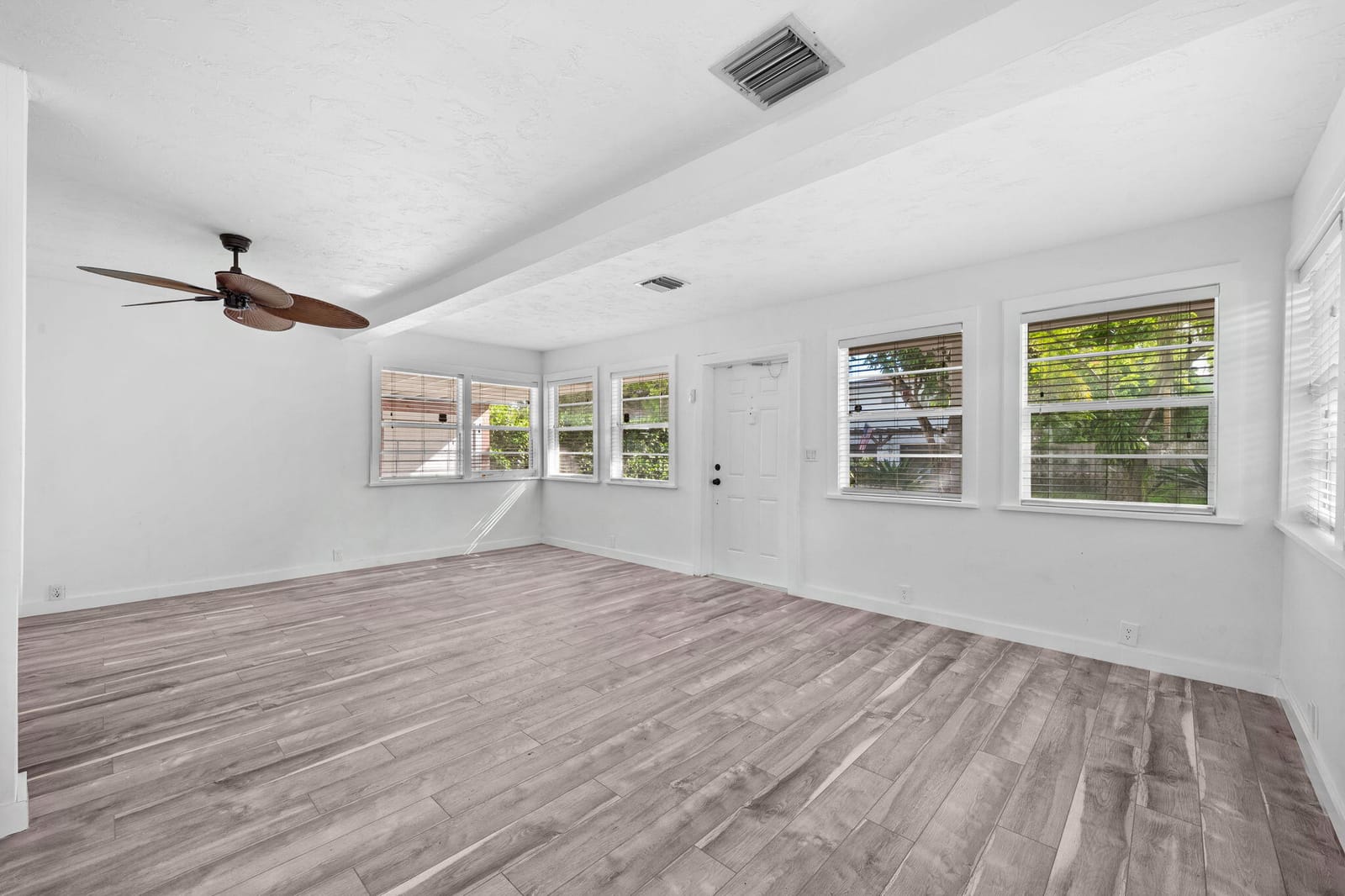 315 SW 9TH Avenue — photo 6