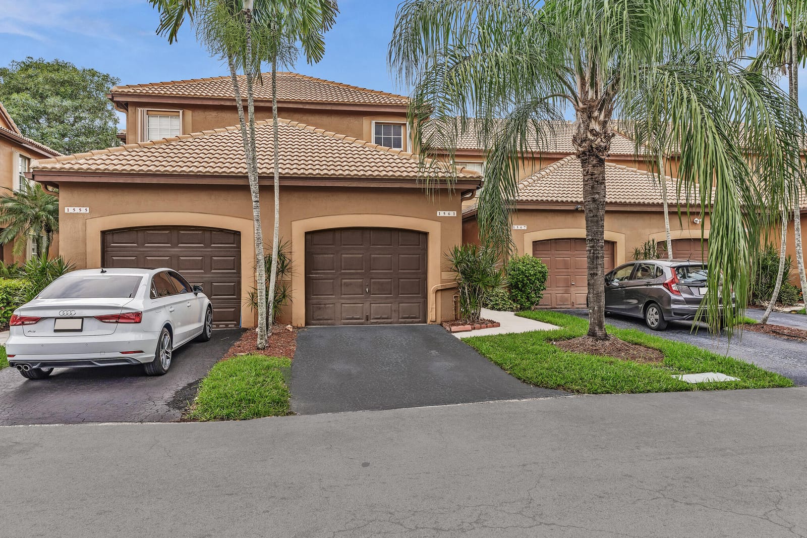 1561 Barcelona Way, Weston, FL 33327 photo 2