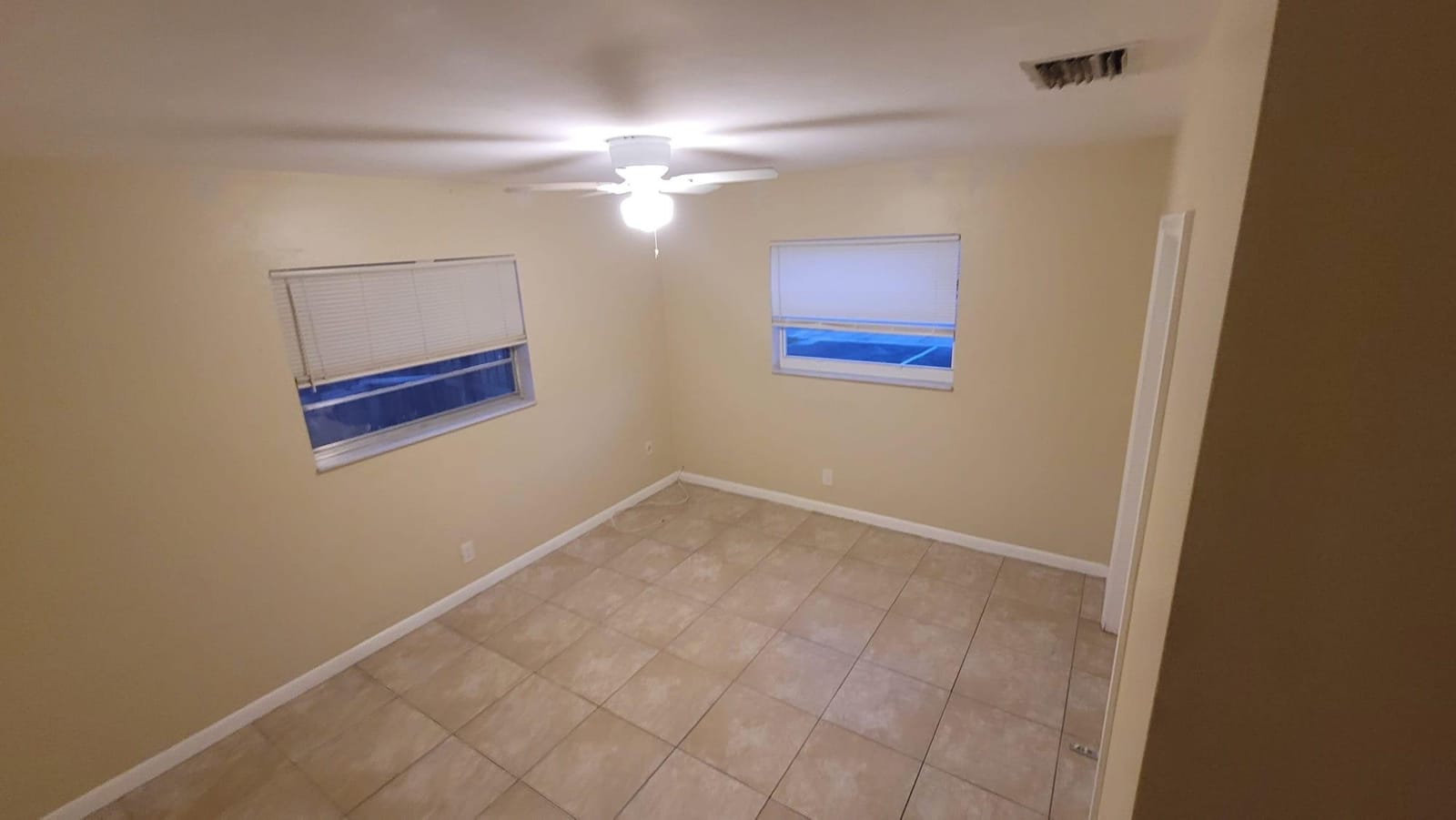 981 NE 36TH Street 1, Oakland Park, FL 33334 photo 8