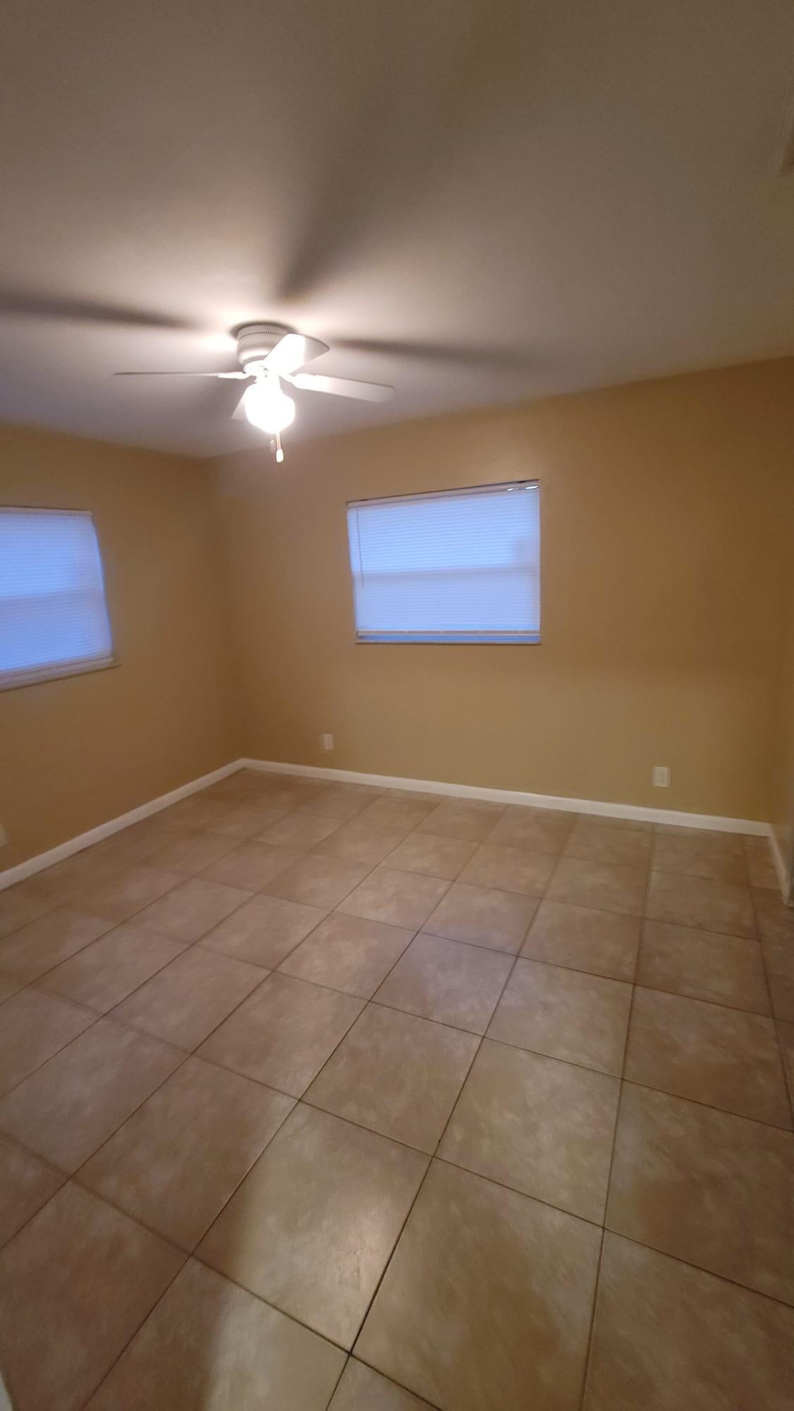 981 NE 36TH Street 1, Oakland Park, FL 33334 photo 9