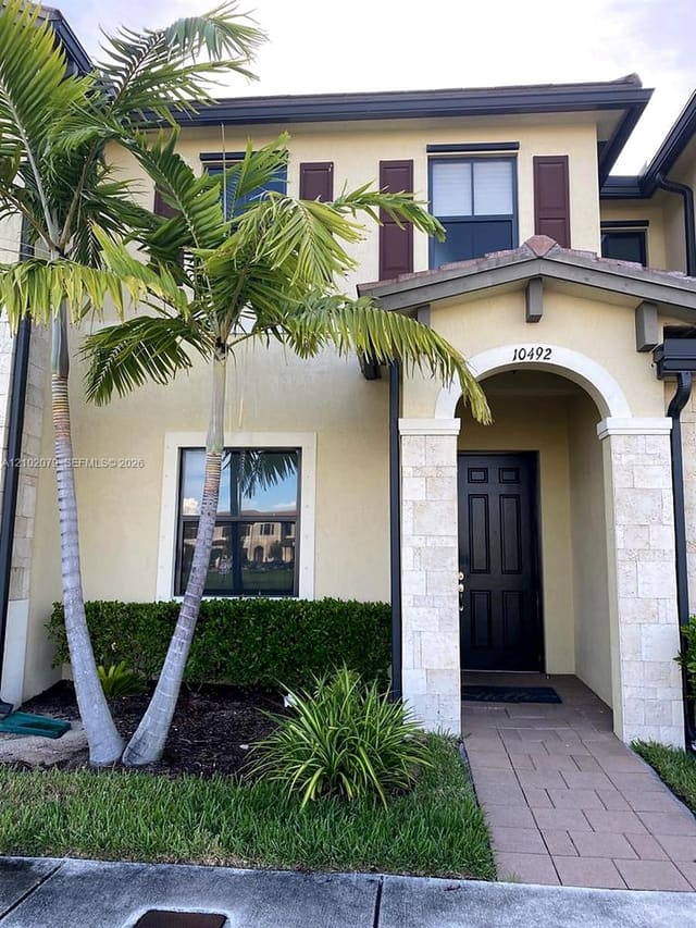 10492 W 33rd Lane, Hialeah, FL 33018