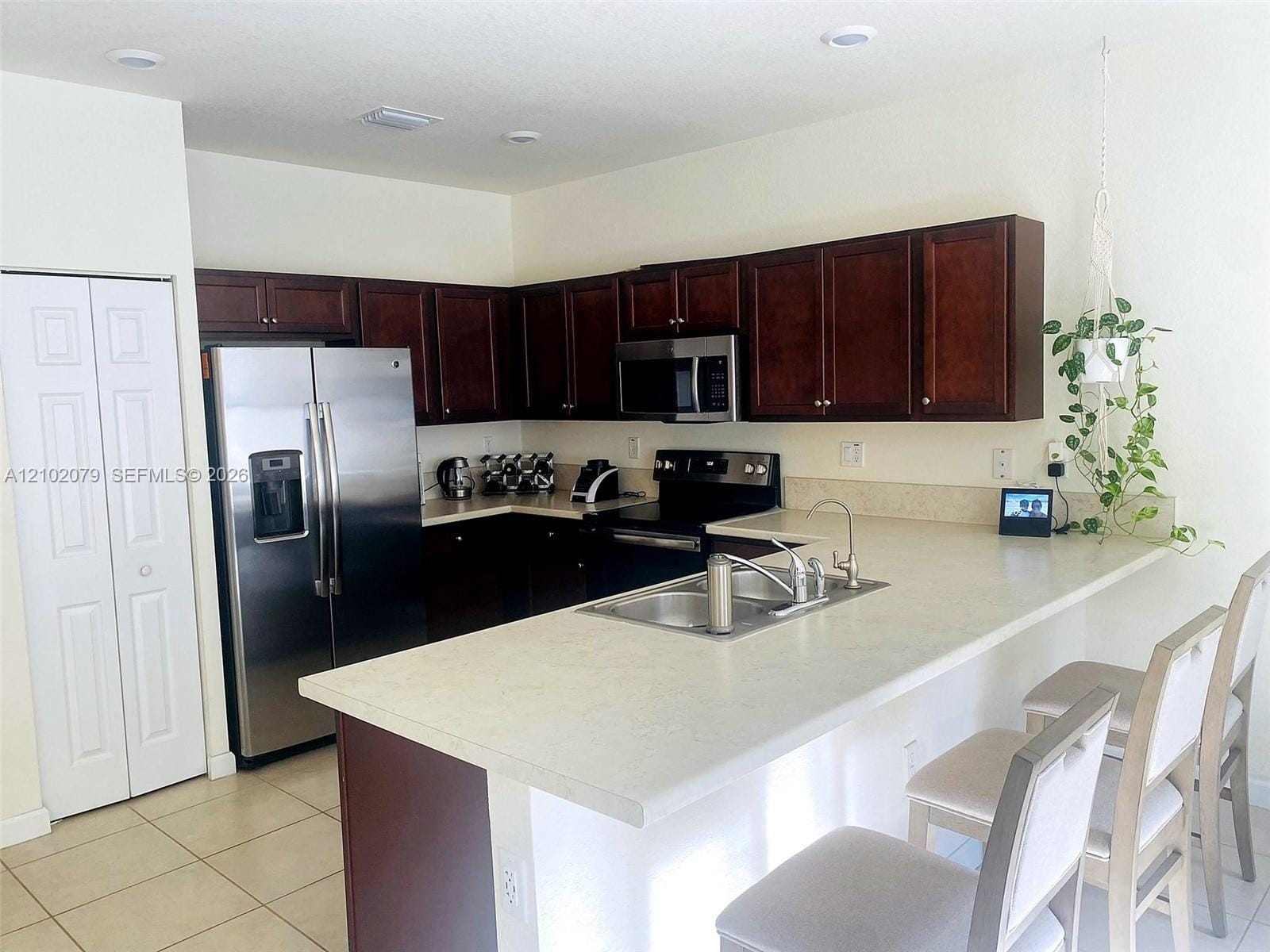 10492 W 33rd Lane, Hialeah, FL 33018 photo 6