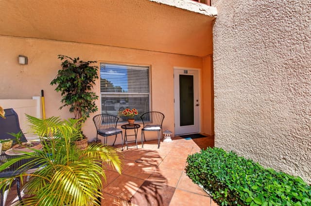 14527 BONAIRE Boulevard 110, Delray Beach, FL 33446