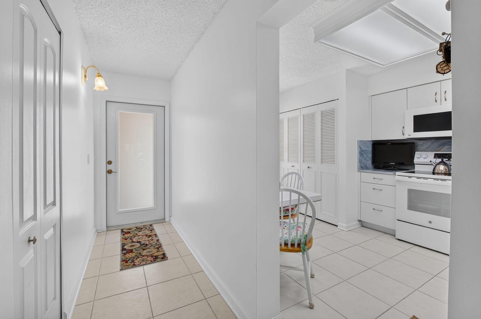 14527 BONAIRE Boulevard 110 — photo 3