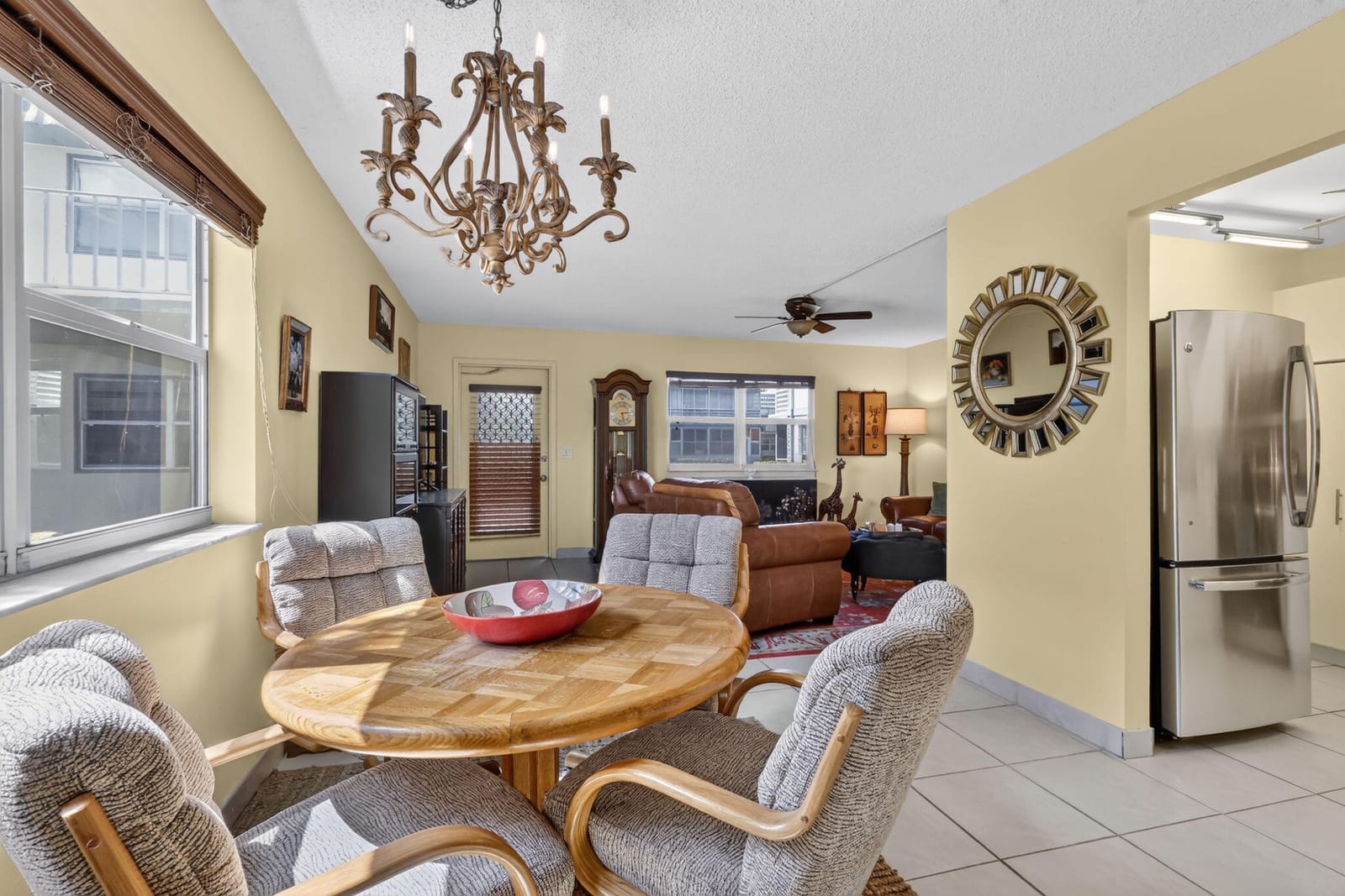 542 Monaco Way — photo 11