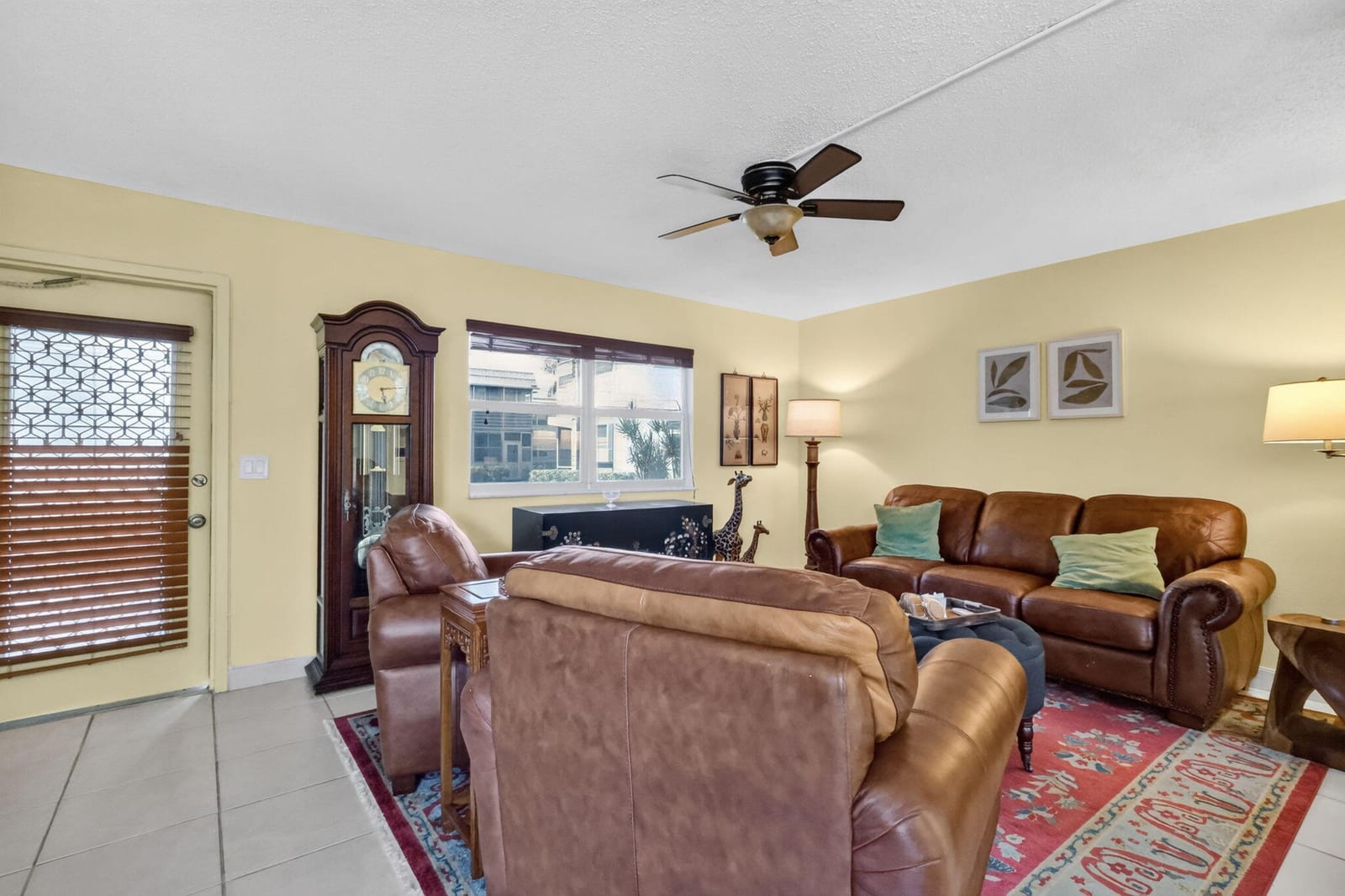 542 Monaco Way — photo 6