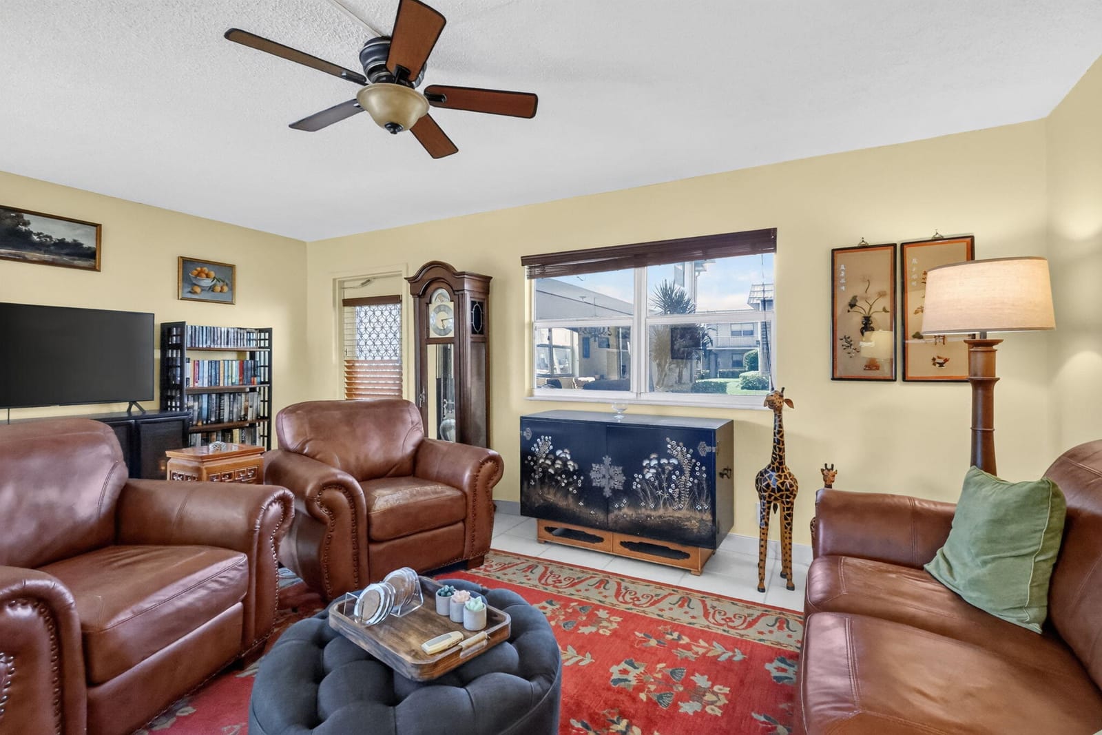 542 Monaco Way — photo 7