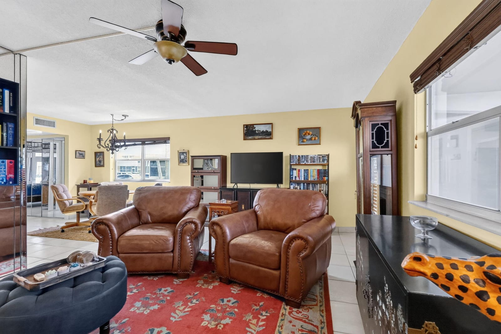 542 Monaco Way — photo 8