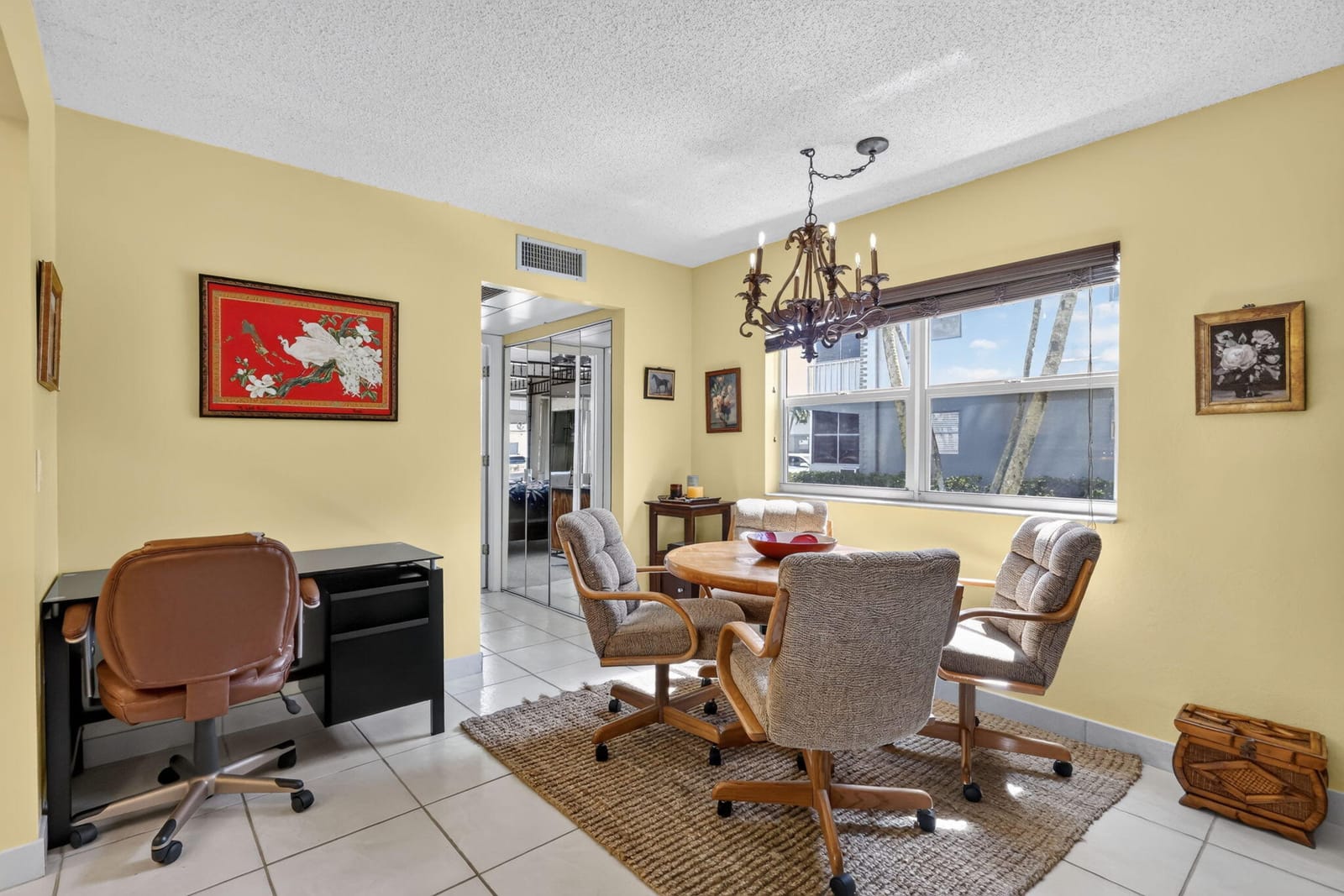 542 Monaco Way — photo 9