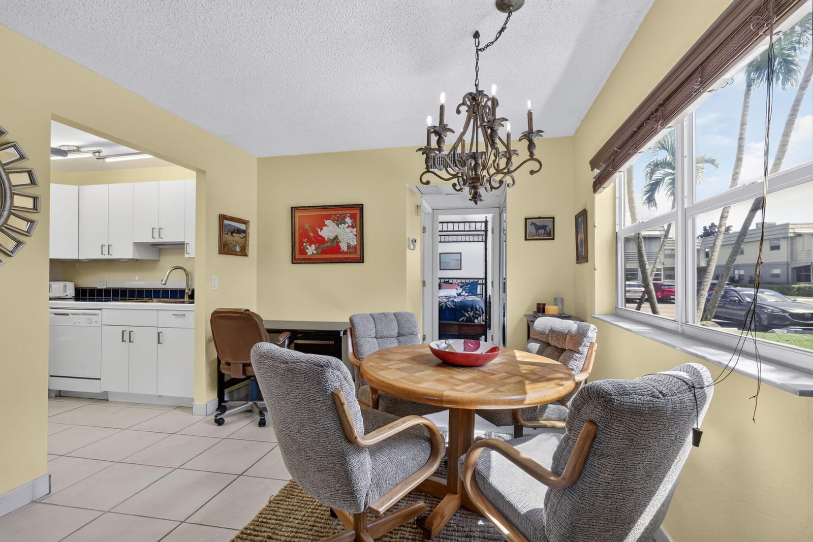 542 Monaco Way — photo 10
