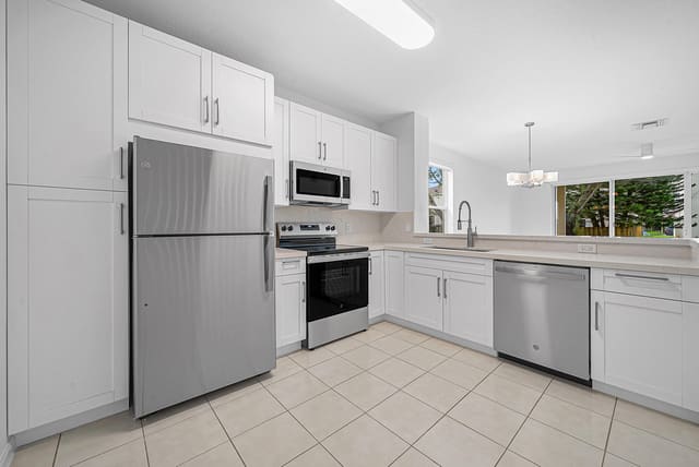 9688 Porta Leona Lane, Boynton Beach, FL 33472