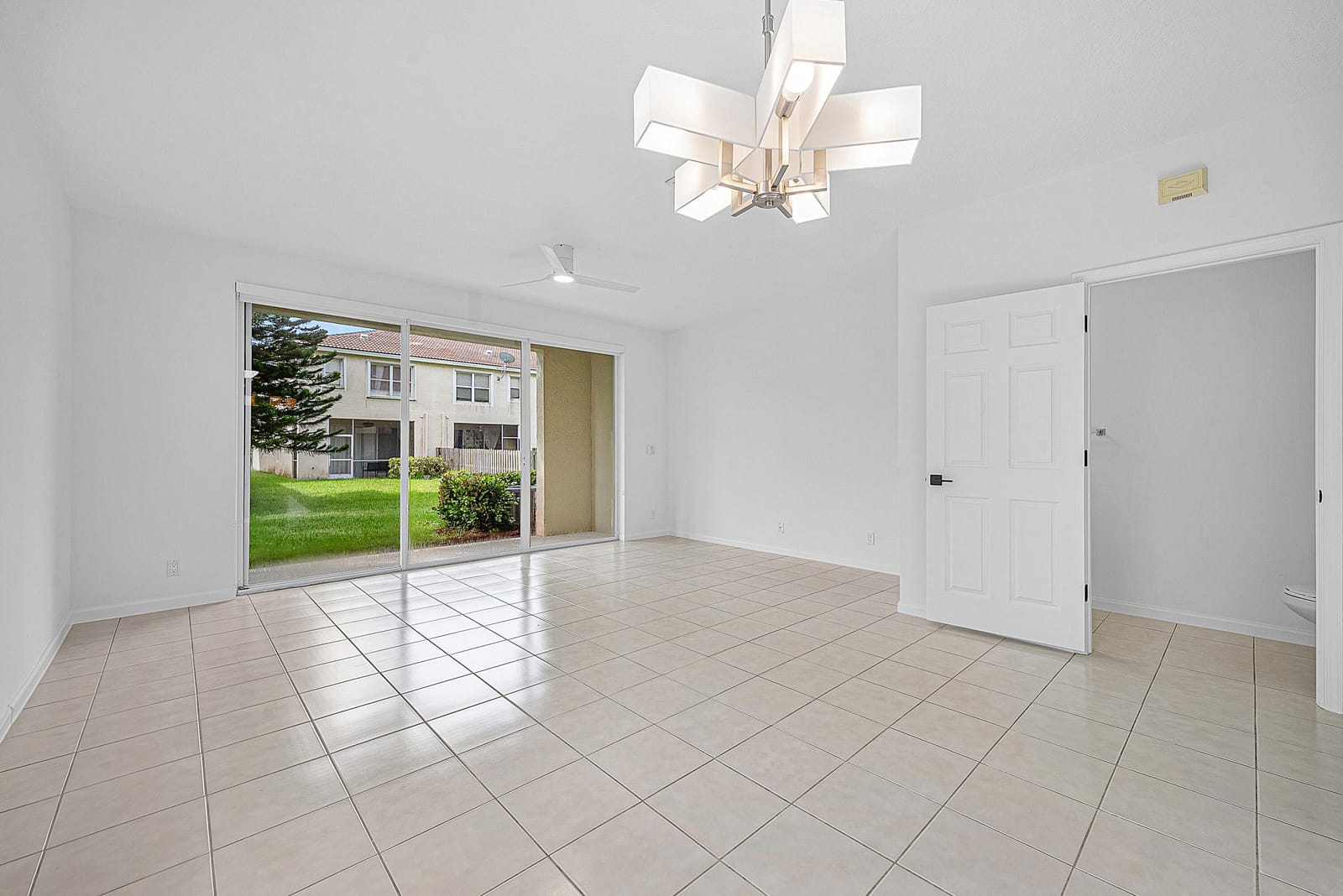 9688 Porta Leona Lane — photo 10