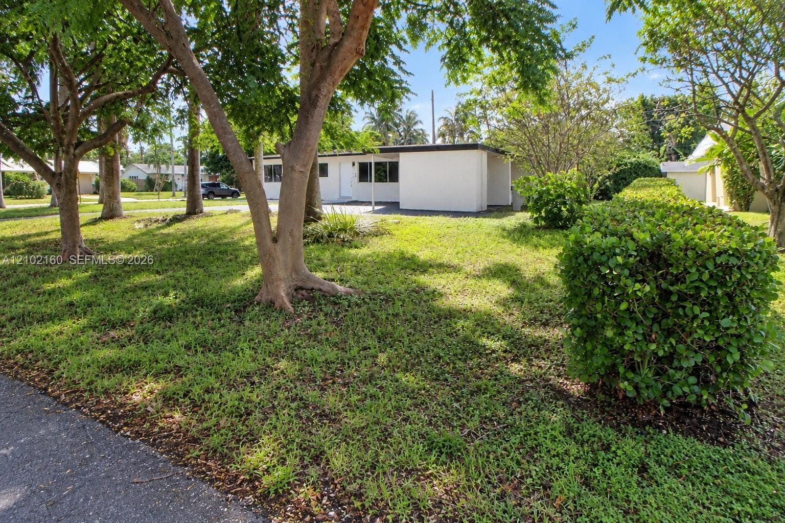 1201 NE 26th Terrace, Pompano Beach, FL 33062 photo 2