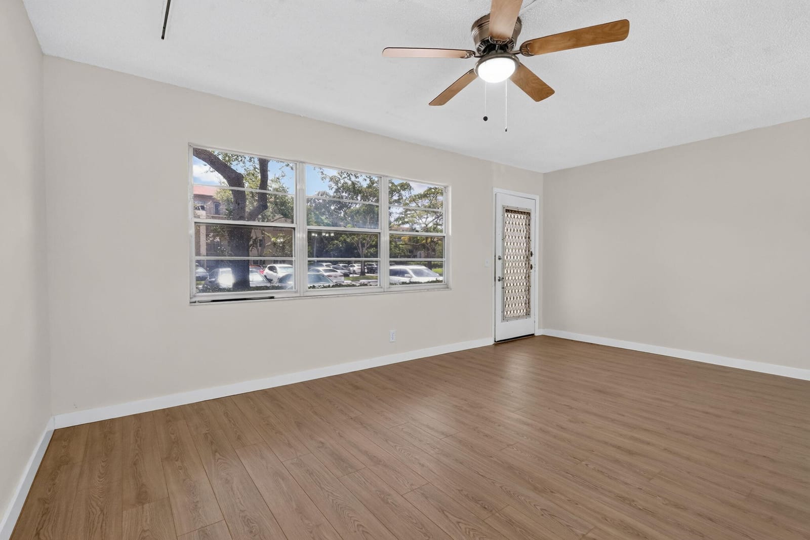 850 SW 133rd Terrace 108 B — photo 7
