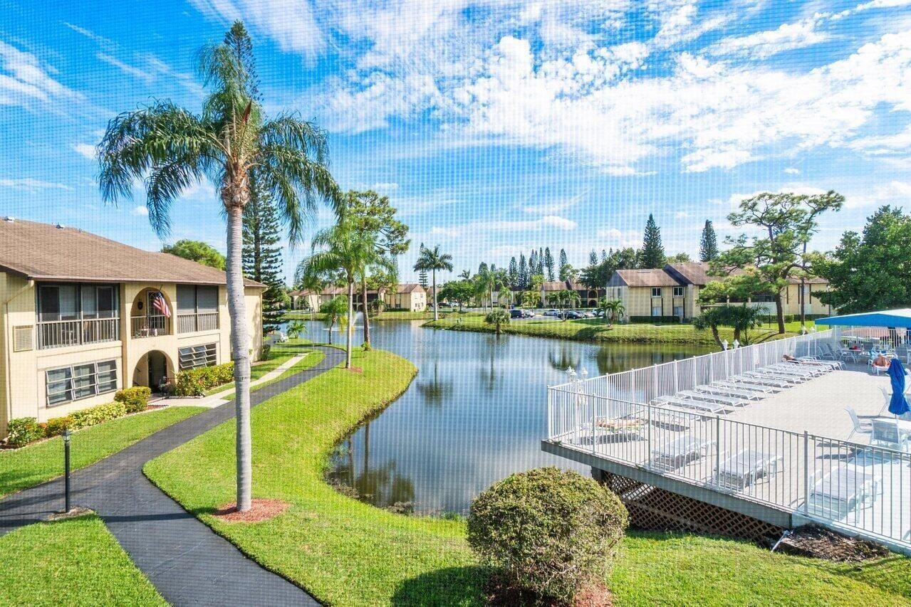 342 Pine Ridge B2 Circle B-2, Greenacres, FL 33463 photo 13