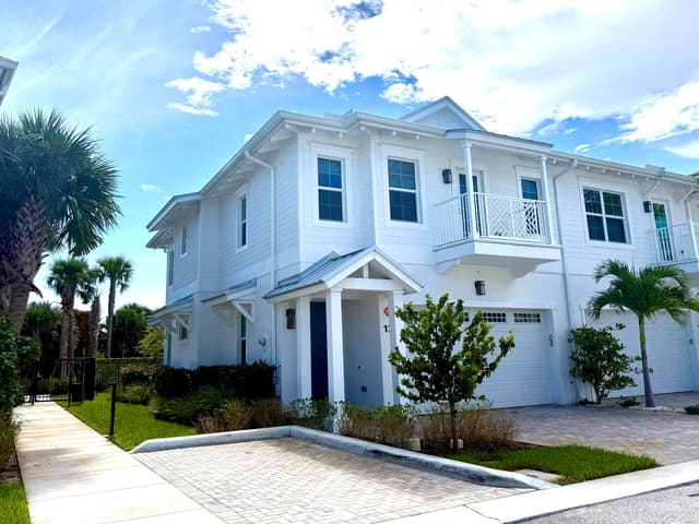 140 Water Pointe Place 12, Jupiter, FL 33477