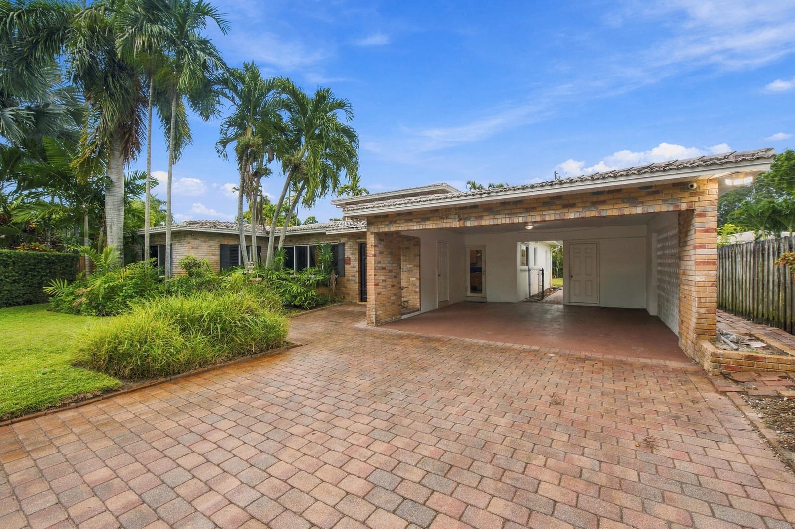 1818 NE 20th Street, Fort Lauderdale, FL 33305 photo 2