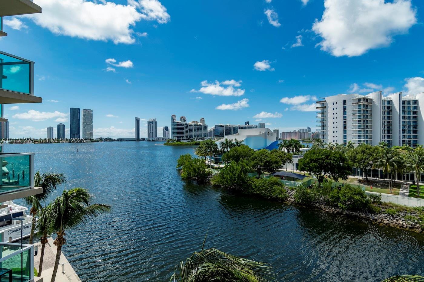 3330 NE 190 Street 516, Aventura, FL 33180 photo 2