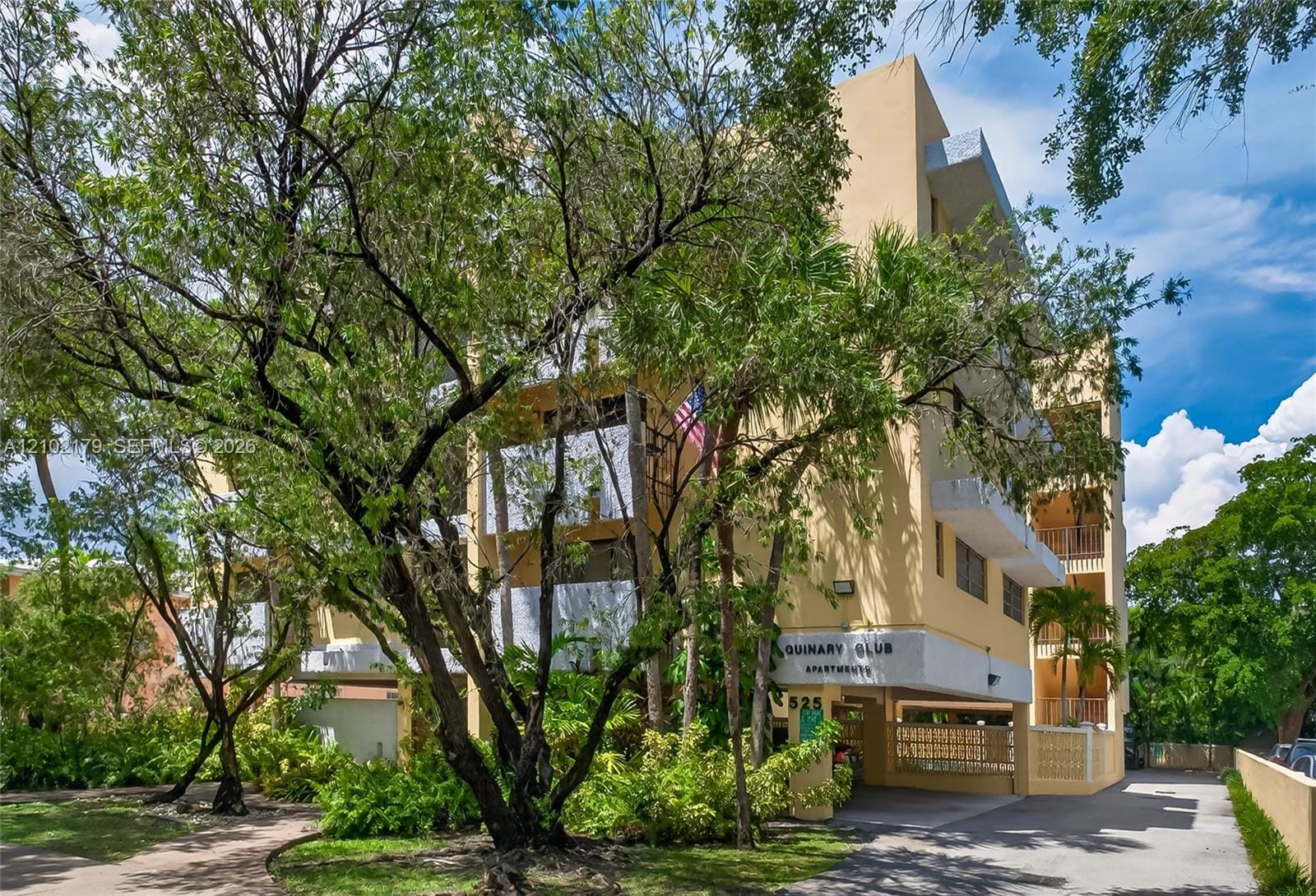 525 Coral Way 403, Coral Gables, FL 33134 photo 2