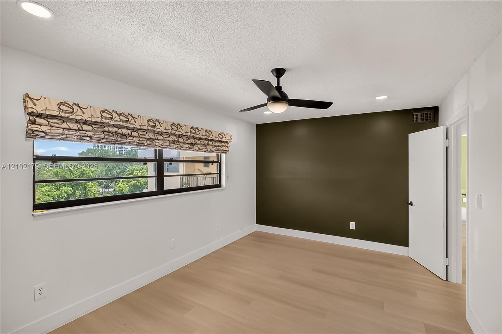 525 Coral Way 403, Coral Gables, FL 33134 photo 13