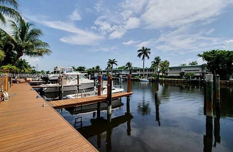 424 Hendricks Isle 7, Fort Lauderdale, FL 33301 photo 2