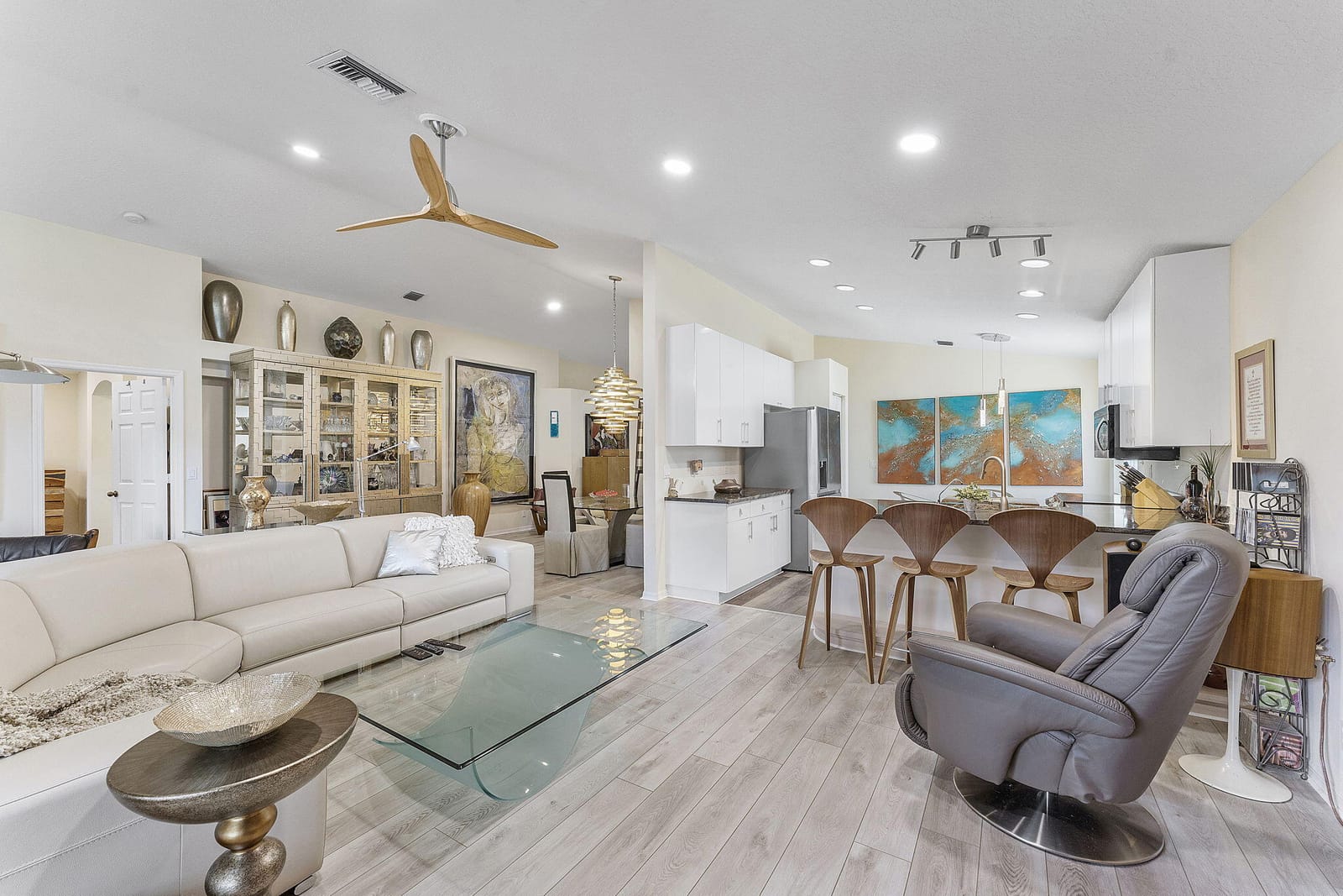 12092 APRILIA Drive — photo 7