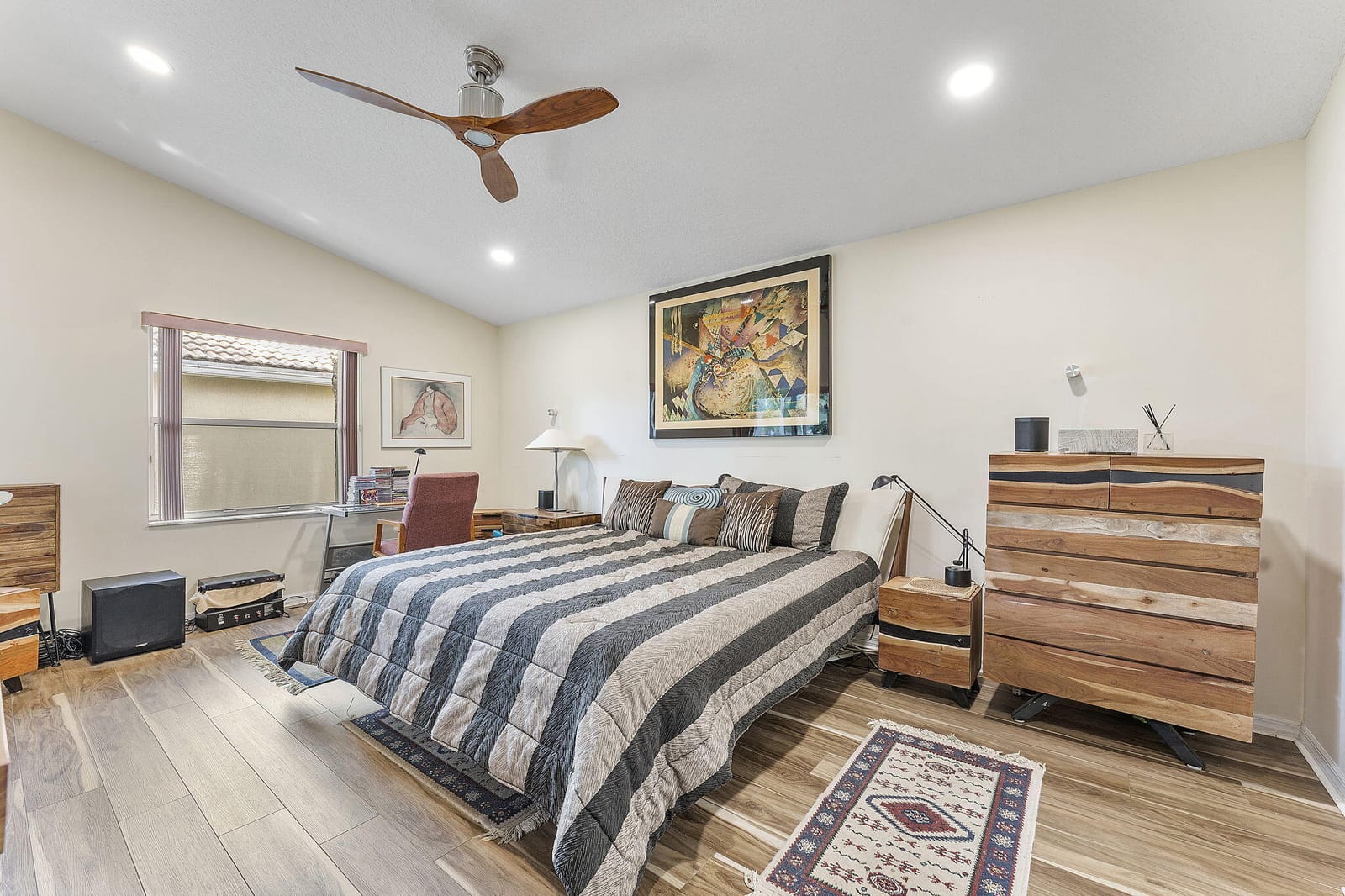 12092 APRILIA Drive — photo 8