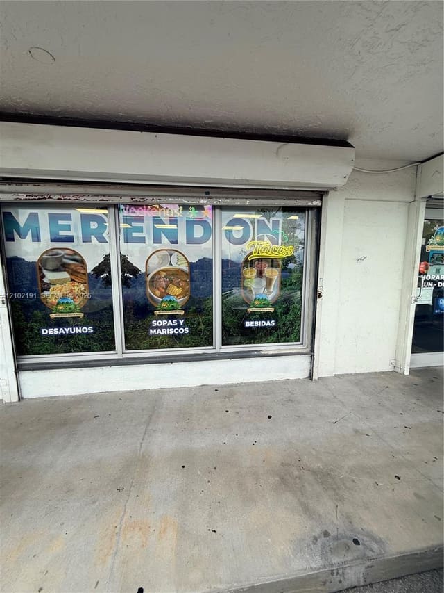 20920 S Dixie Highway, Miami, FL 33189
