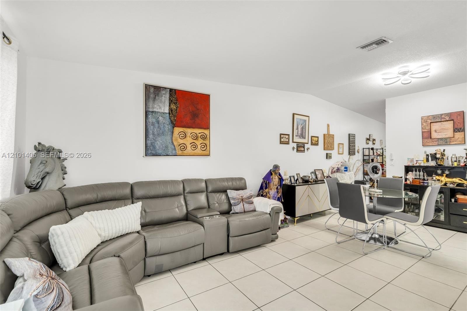 7810 Pembroke Road — photo 3