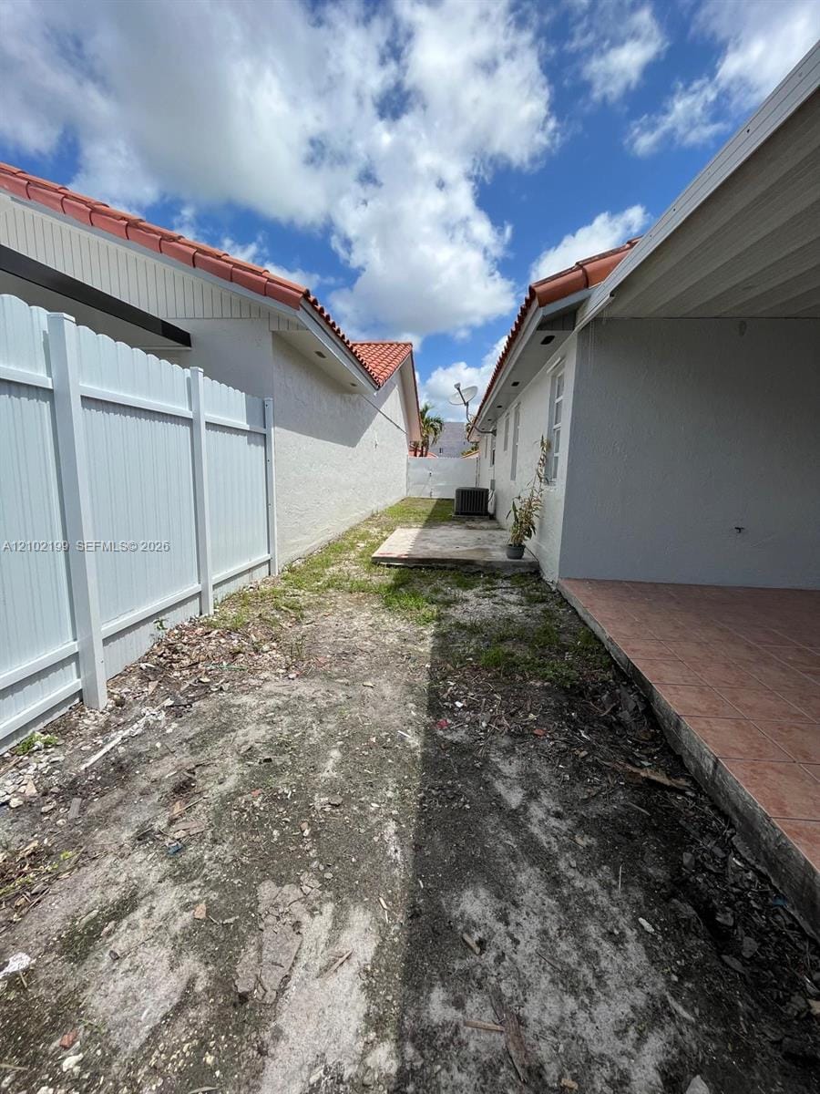 2682 W 74th Terrace, Hialeah, FL 33016 photo 17