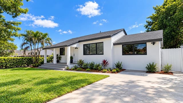 730 E 8th Street, Hialeah, FL 33010