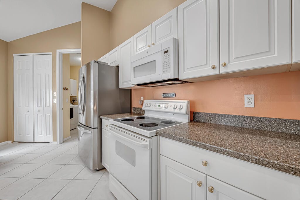 8067 BELLAFIORE Way — photo 8