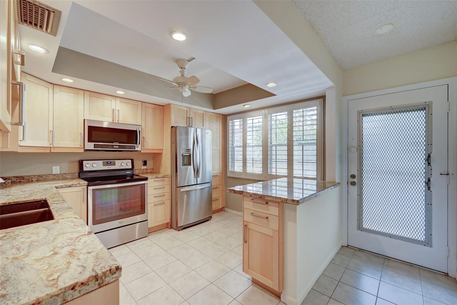 4402 MARTINIQUE Court D2 — photo 2