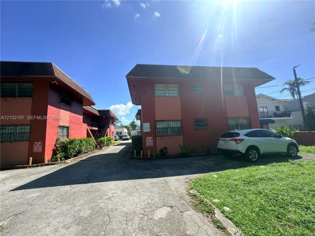 747 NW 13th Avenue 2, Miami, FL 33125
