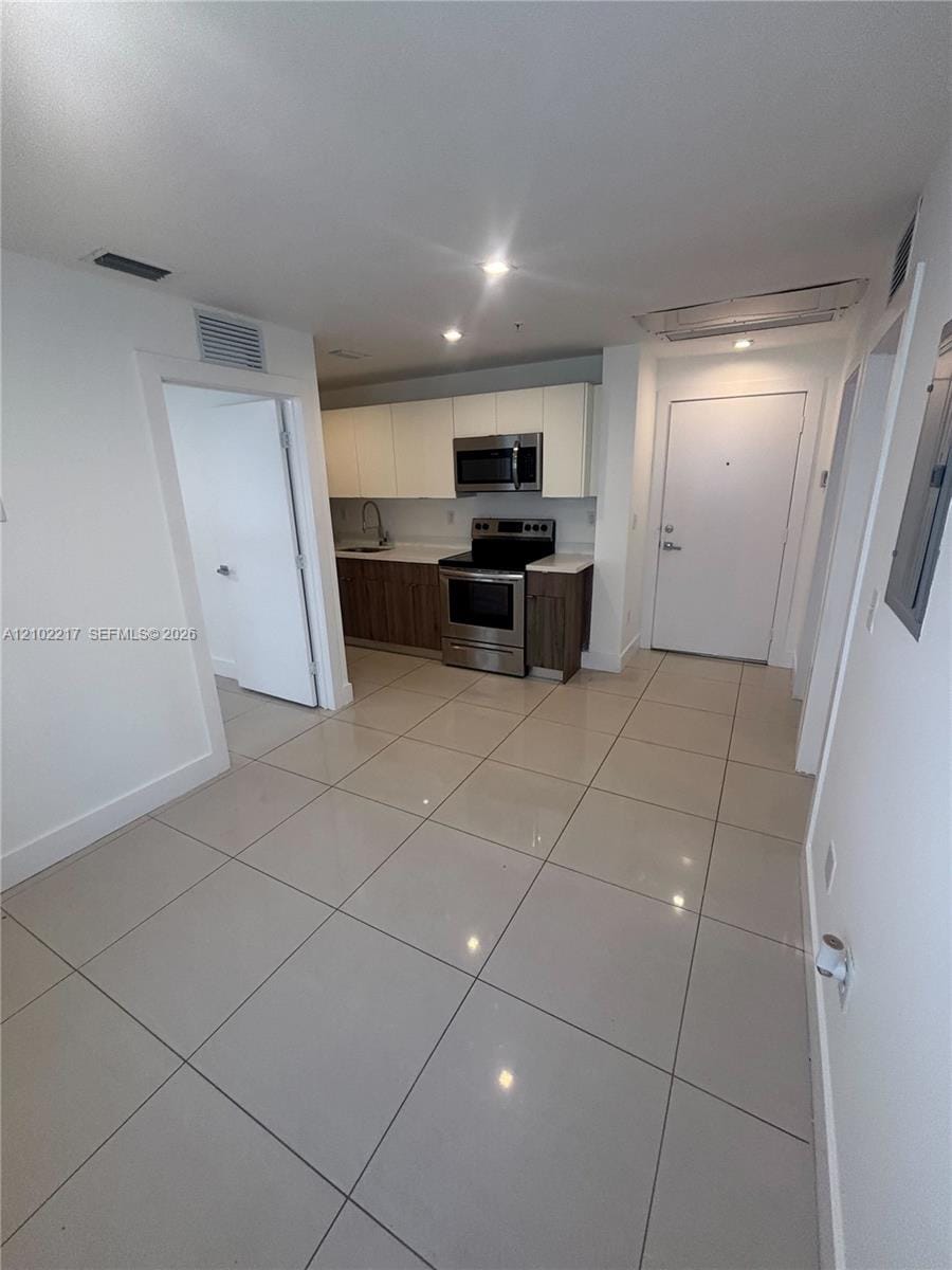 821 SW 18th Avenue 301 — photo 3