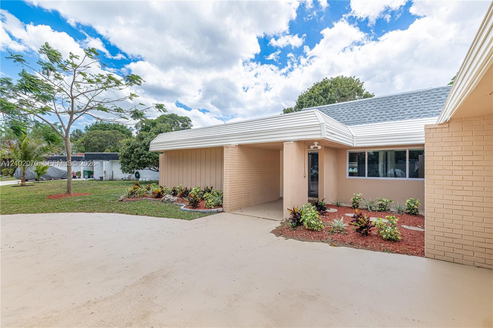 5201 Yellow Pine Lane, Tamarac, FL 33319 photo 2