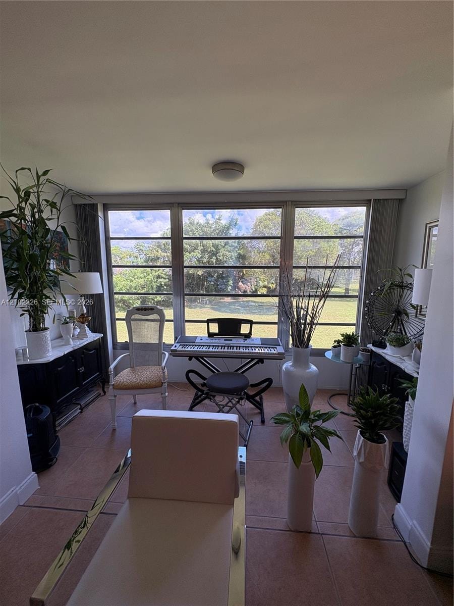 9641 Sunrise Lakes Boulevard 203, Sunrise, FL 33322 photo 18