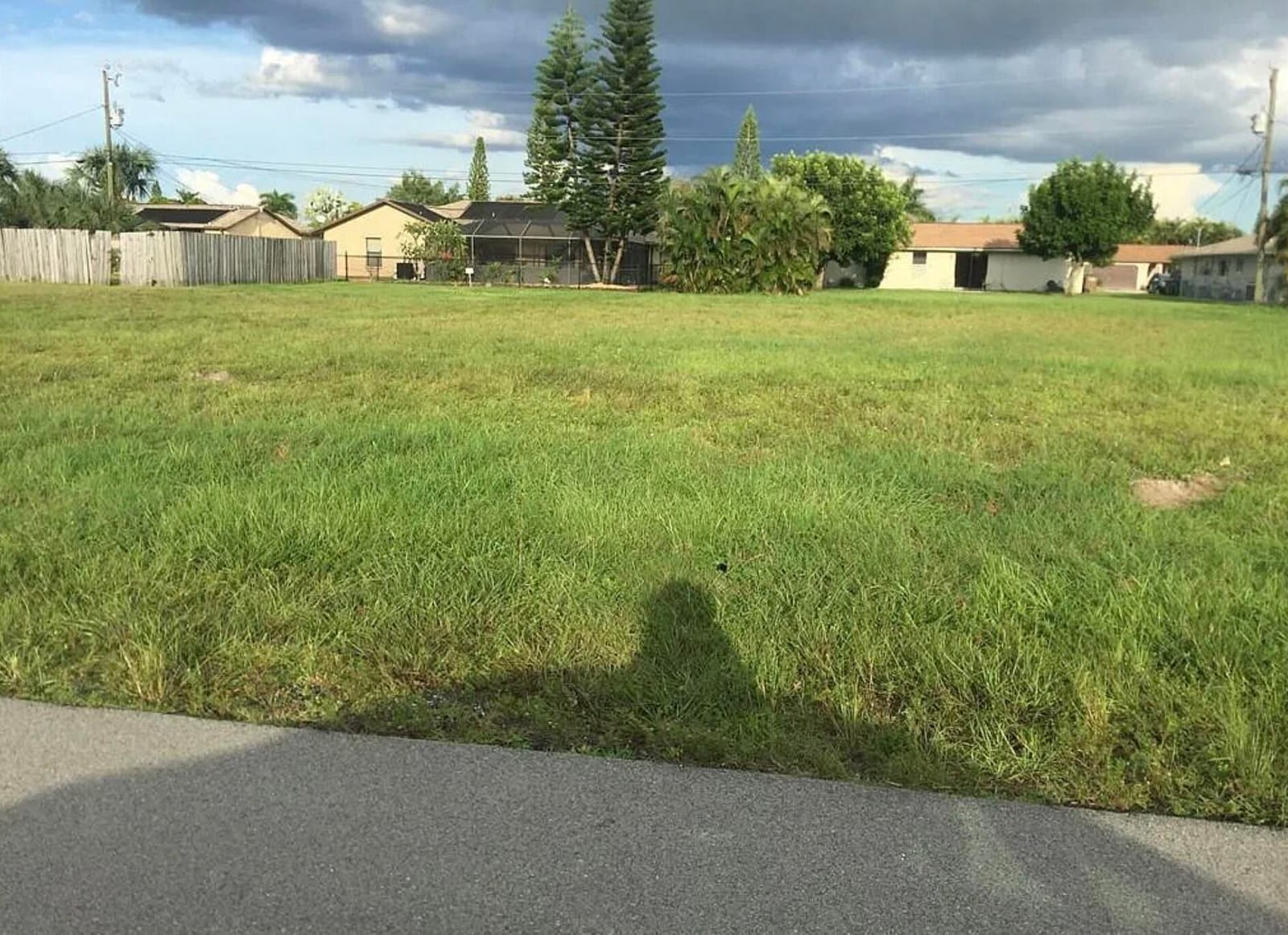 3725 SW 7TH Place, Cape Coral, FL 33914 photo 3