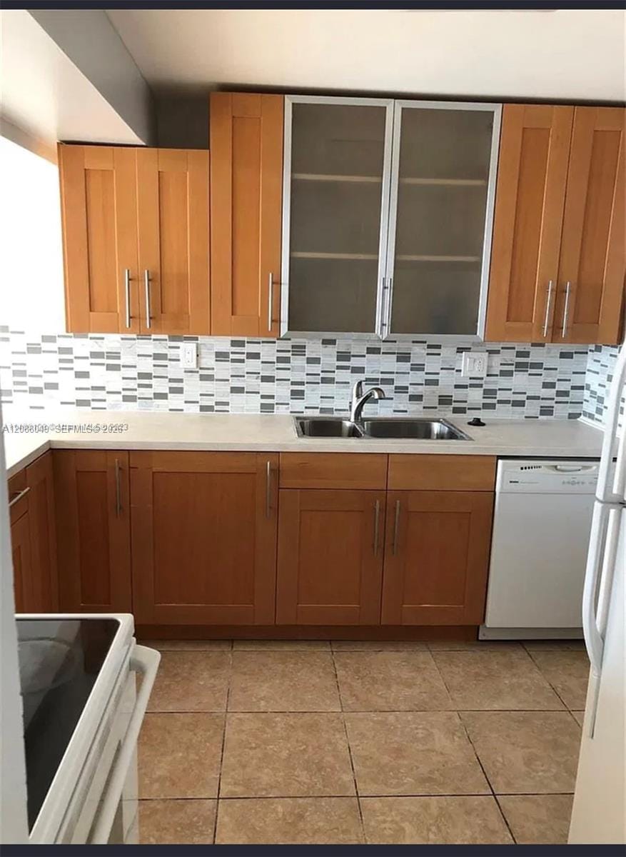 600 Three Islands Boulevard 807 — photo 3