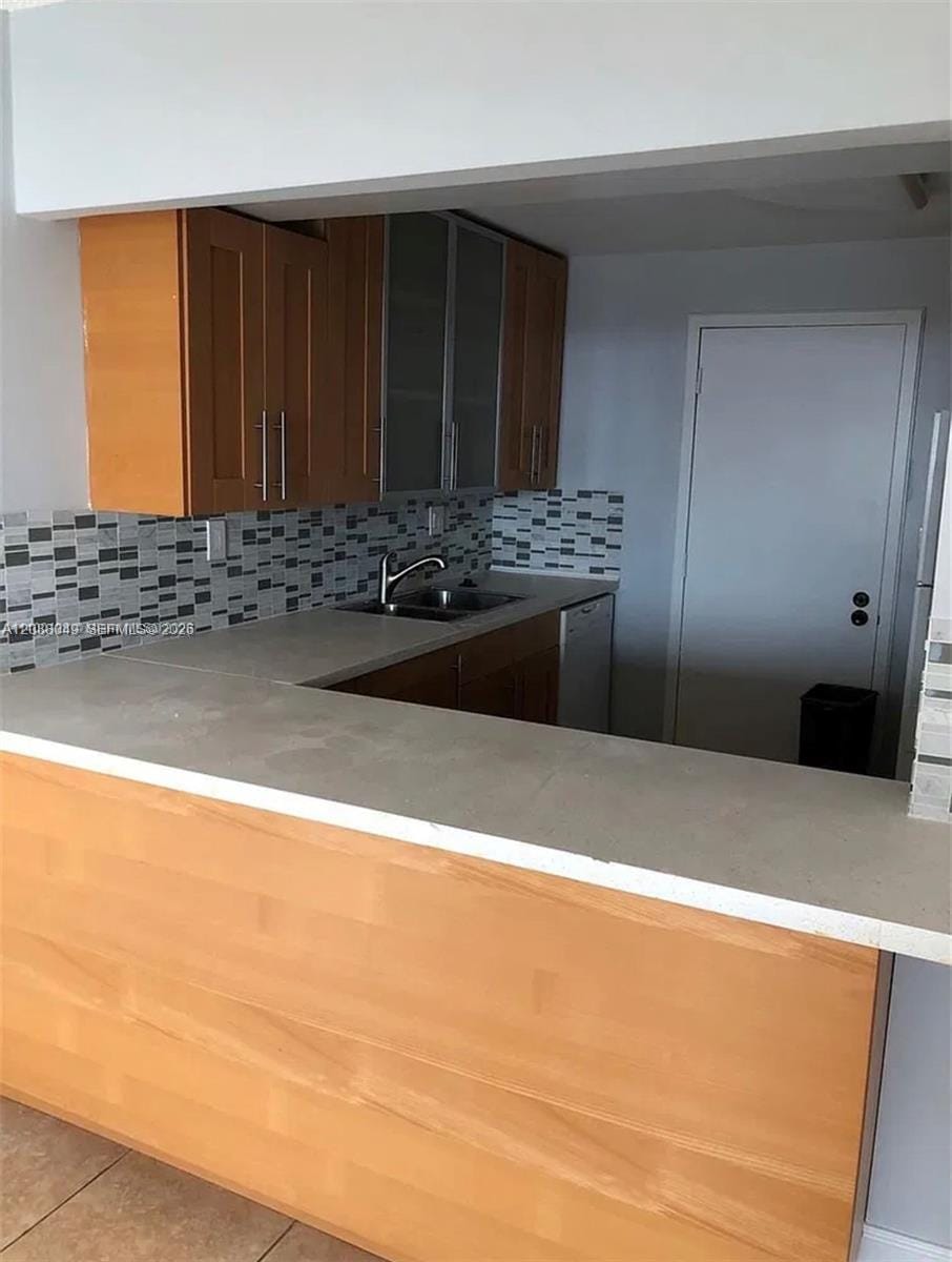 600 Three Islands Boulevard 807 — photo 4