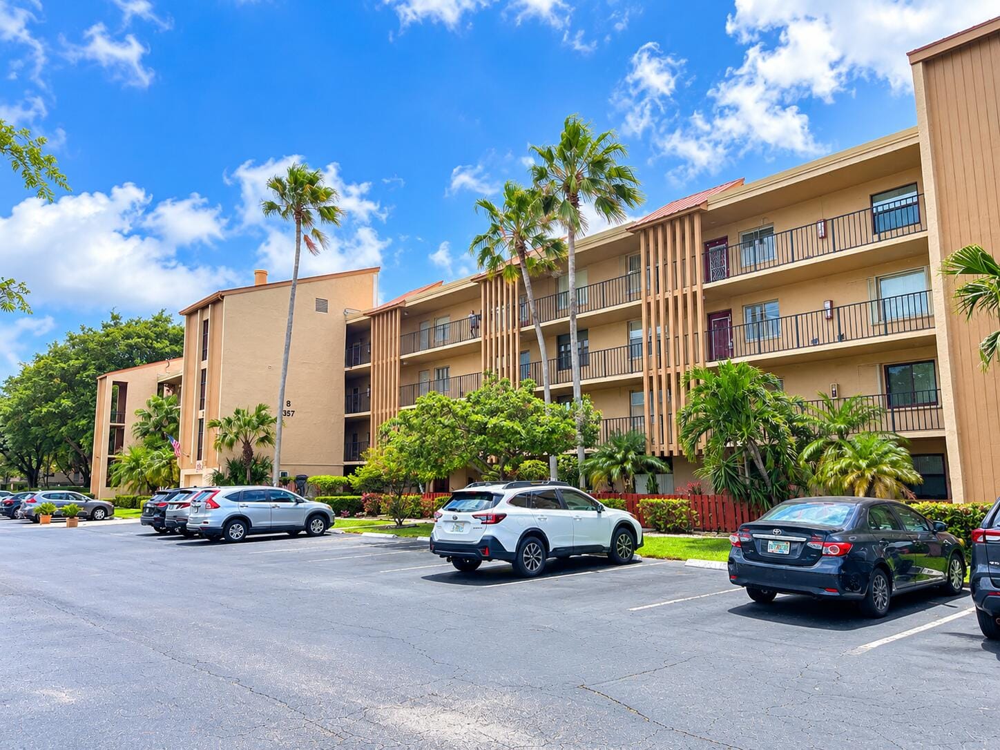 357 N Rock Island Road 407, Margate, FL 33063 photo 2