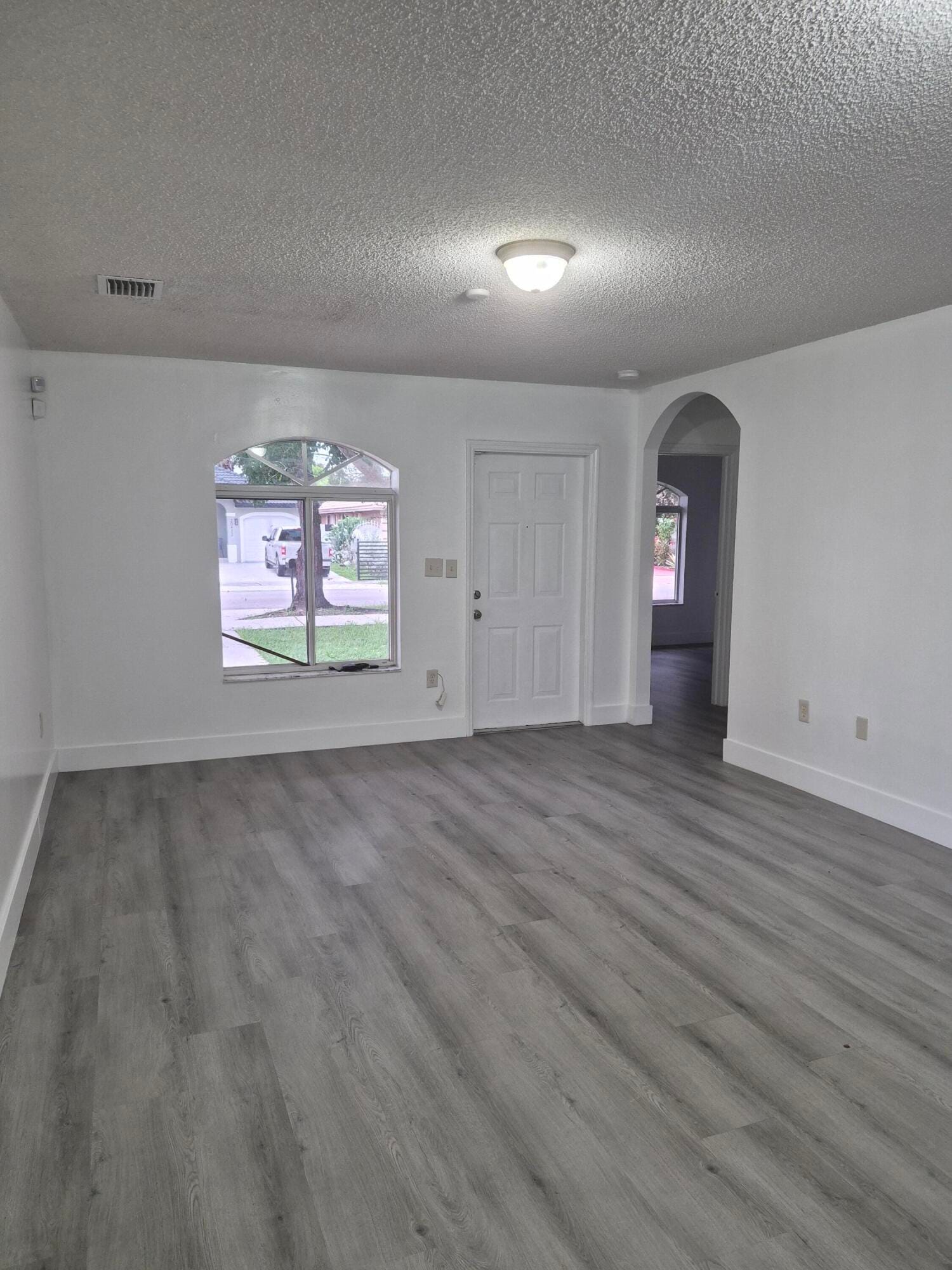 20431 NW 18th Avenue, Miami Gardens, FL 33056 photo 2