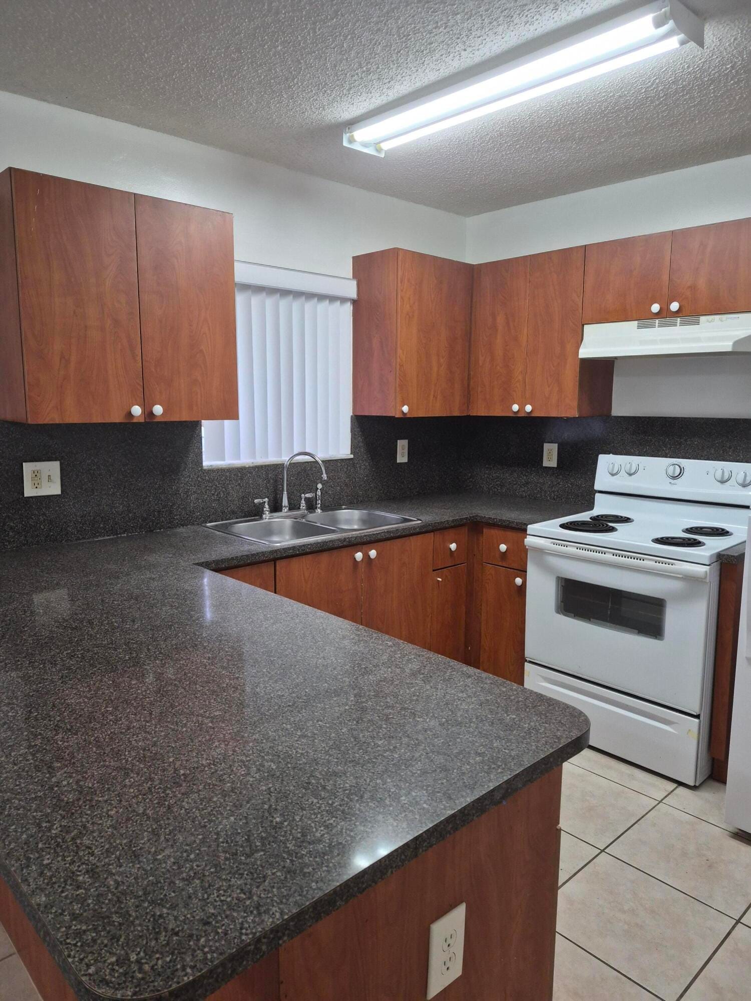 20431 NW 18th Avenue, Miami Gardens, FL 33056 photo 3