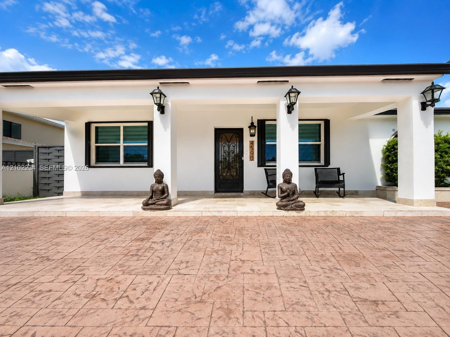 4590 E 9th Lane, Hialeah, FL 33013 photo 2