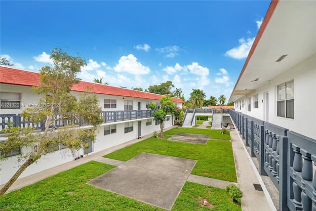 111 NW 152nd Street 01, Miami, FL 33169