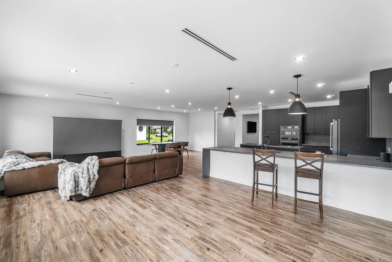 1050 Fairdale Way — photo 12